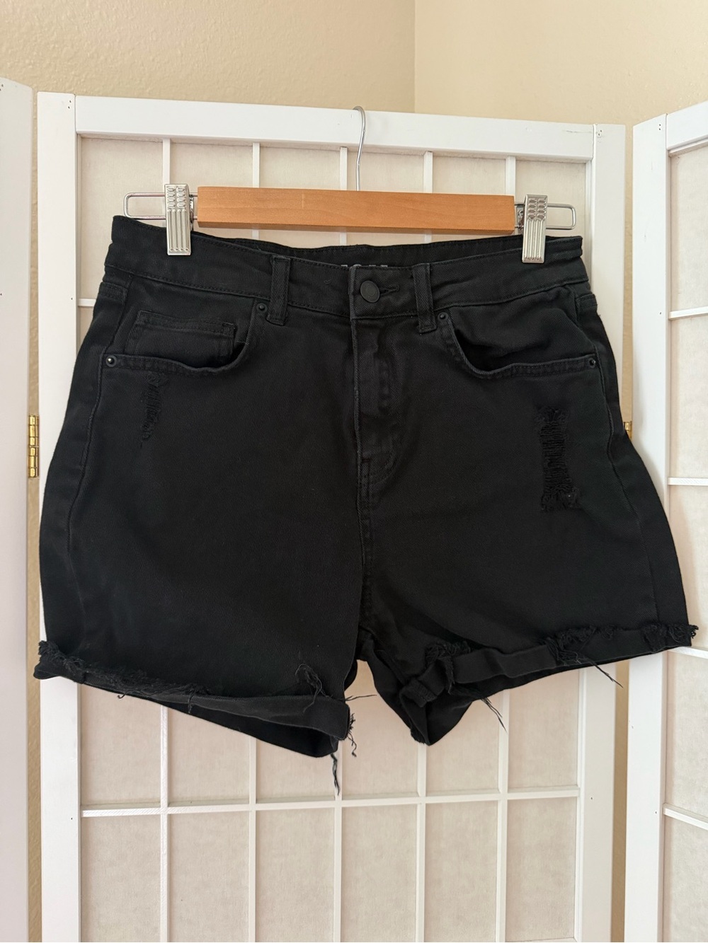 Wild Fable Black Distressed Denim Jean Shorts Size 2
